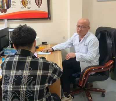 宁德市|男科医师高朋磊：守护男性健康，专业男科诊疗